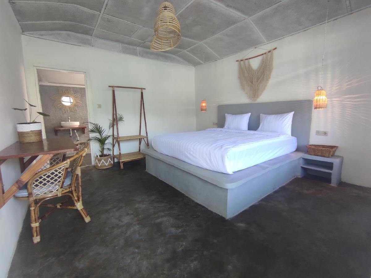 Hub Tata Guesthouse Тук Тук Екстериор снимка