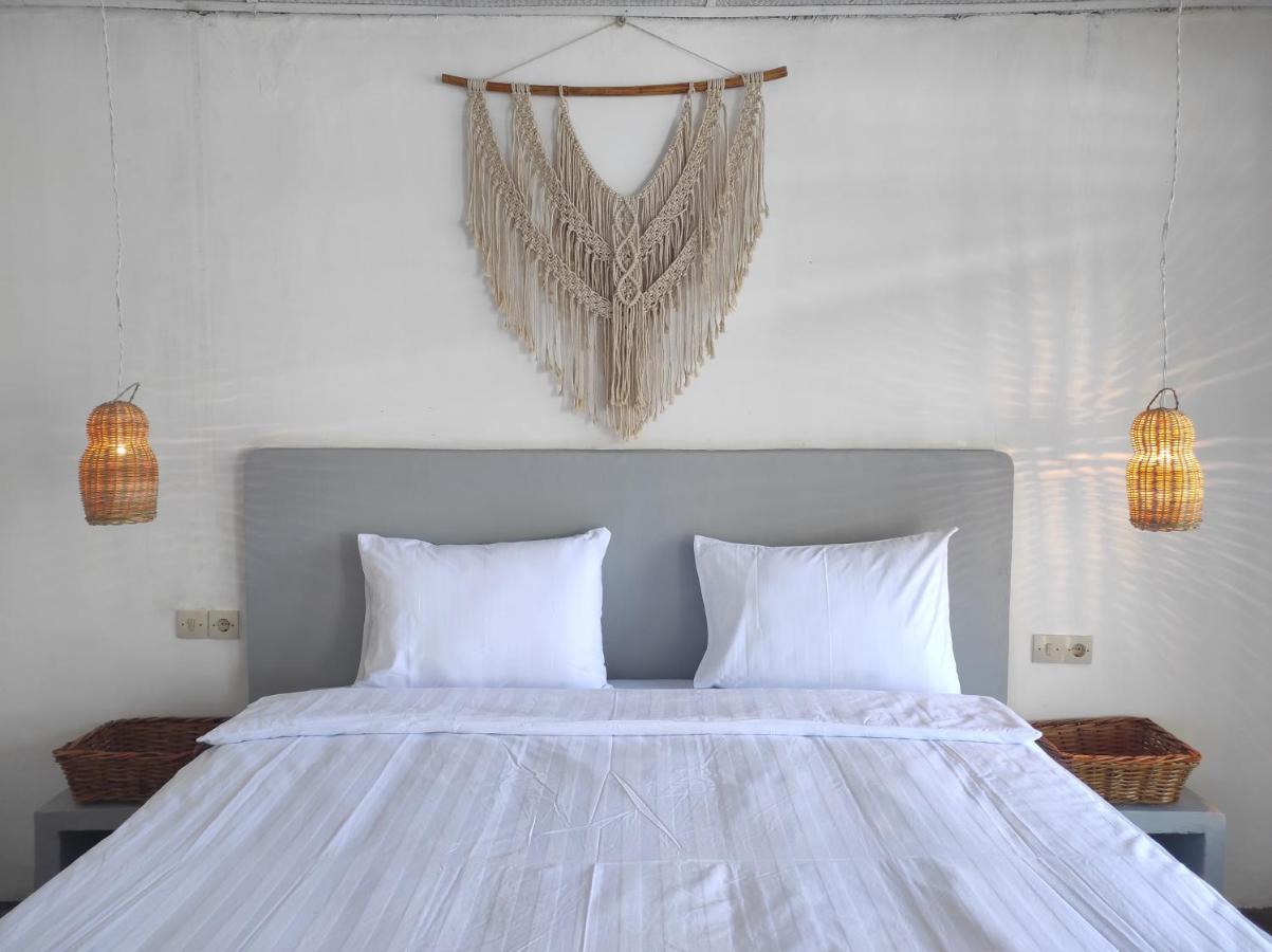 Hub Tata Guesthouse Тук Тук Екстериор снимка